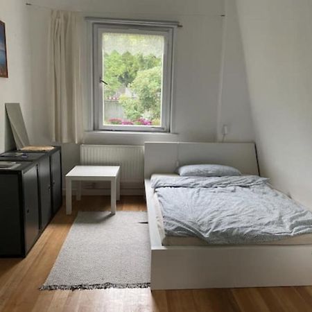 Altbauwohnung Stuttgart Ost Exterior foto
